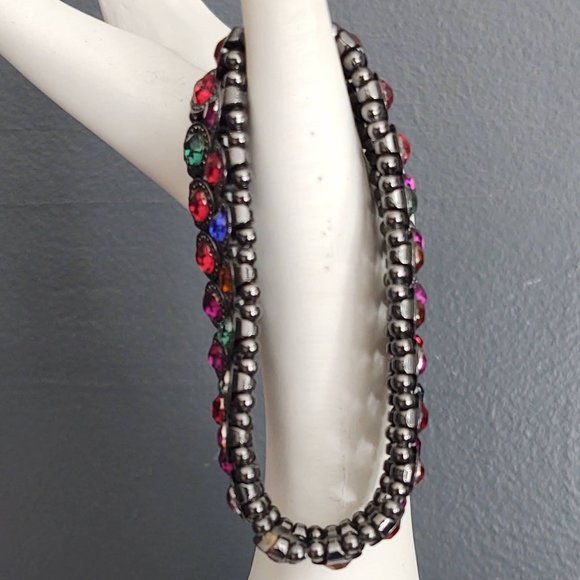 Hematite stretch bracelet with jewel toned beads - Picture 3 of 10